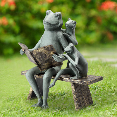 Reading Frog Family Garden Scu