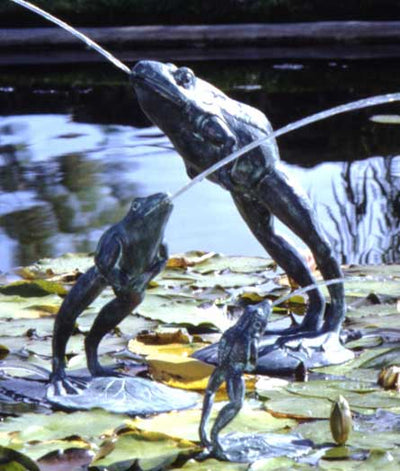 Medium Leaping Frog Water Fountain